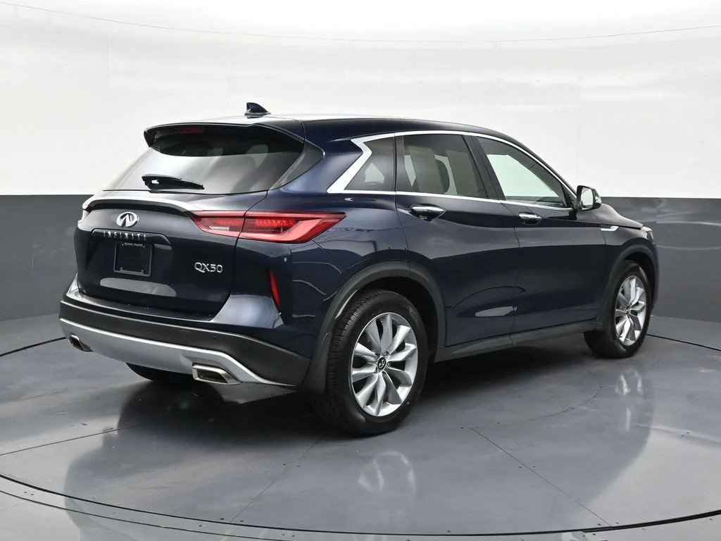 2022 INFINITI QX50 PURE photo 5