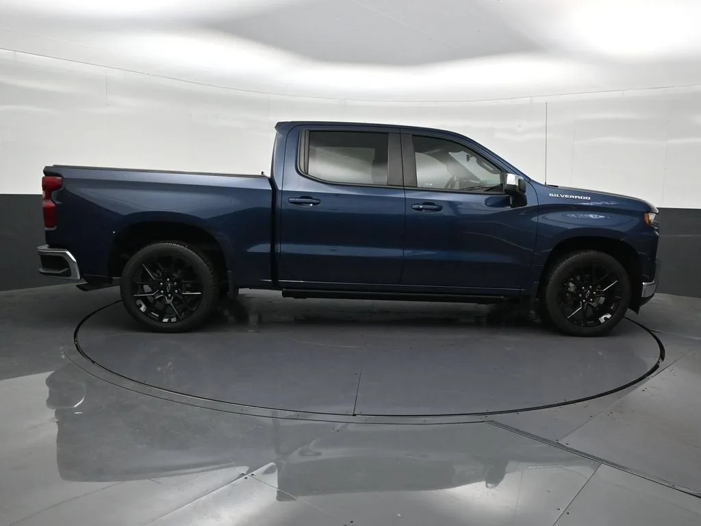 2022 Chevrolet Silverado 1500 LTD LT photo 7