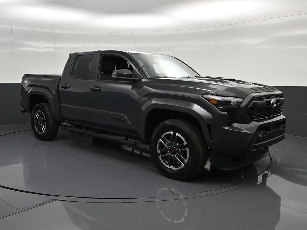 2025 Toyota Tacoma TRD Sport photo 5