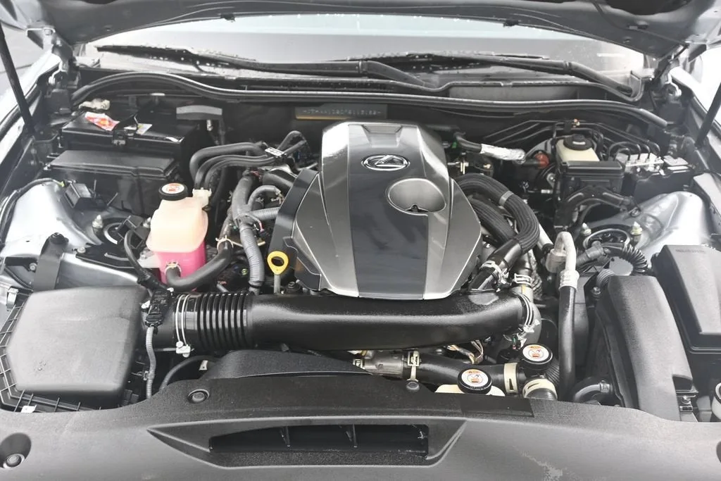 2021 Lexus IS 300 IS 300 photo 11