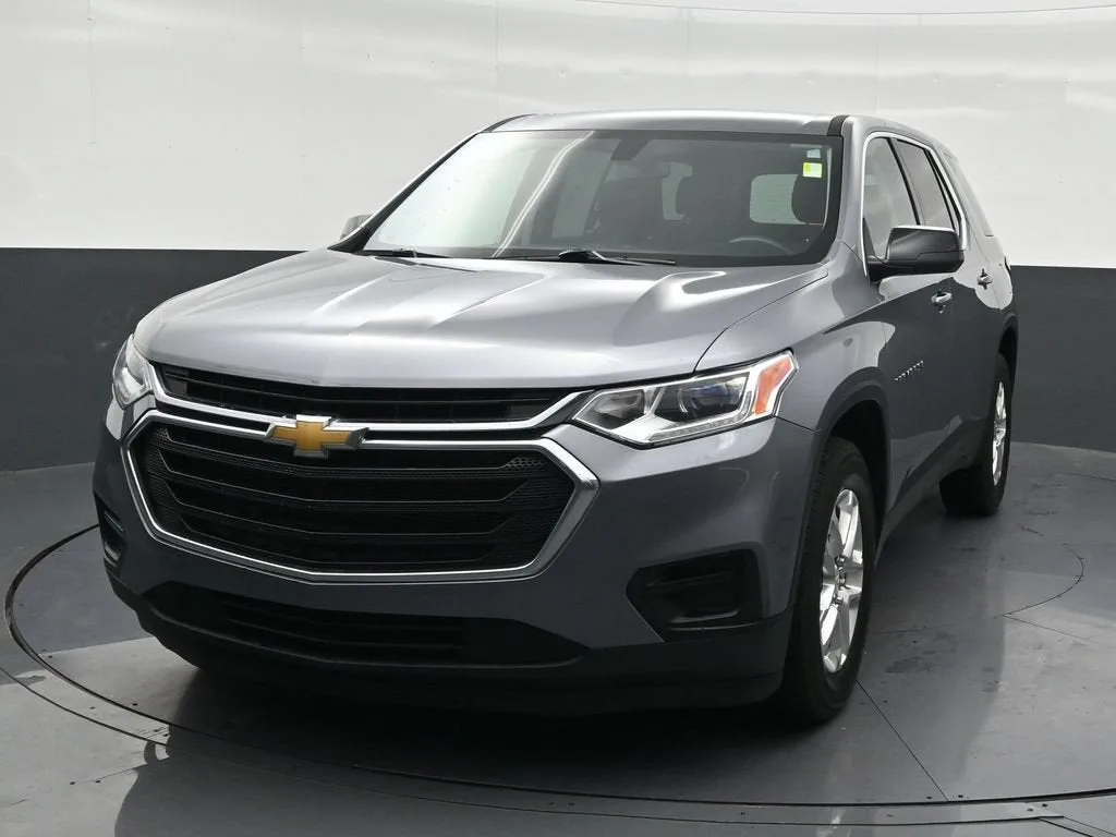 2021 Chevrolet Traverse LS photo 9