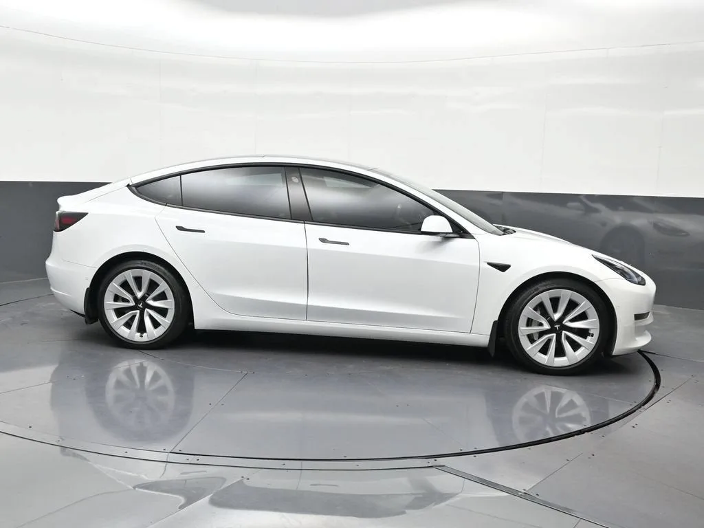 2021 Tesla Model 3 Long Range photo 6