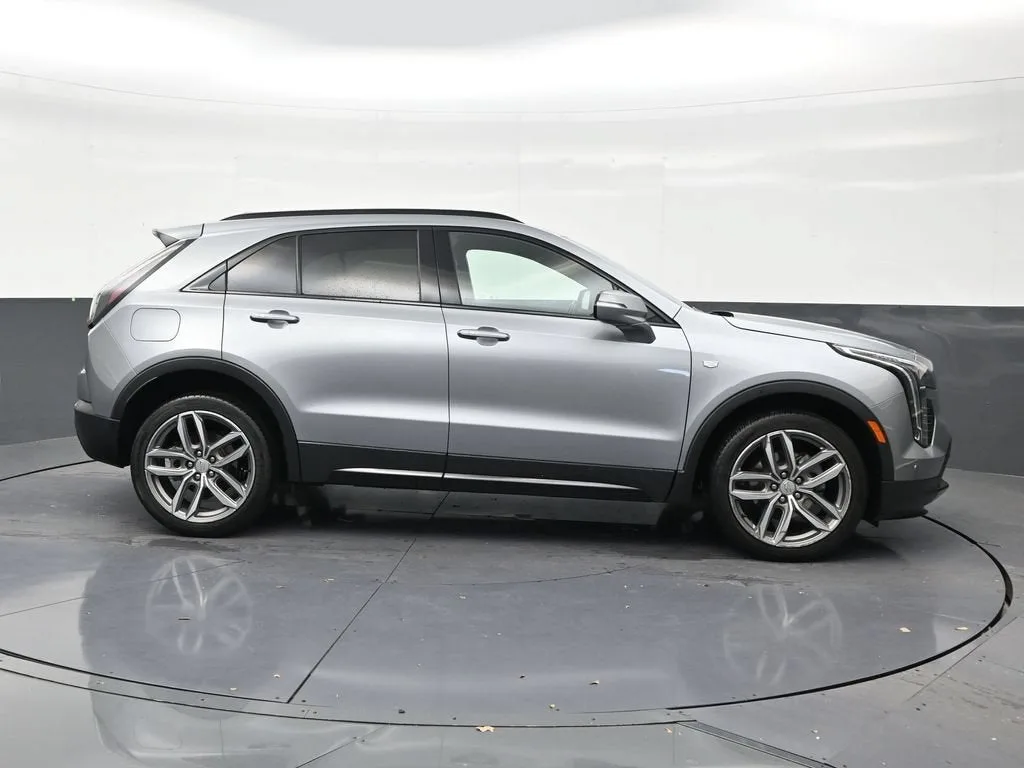2023 Cadillac XT4 Sport photo 6