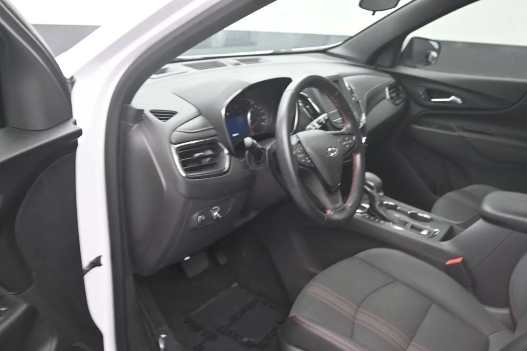 2024 Chevrolet Equinox RS photo 10