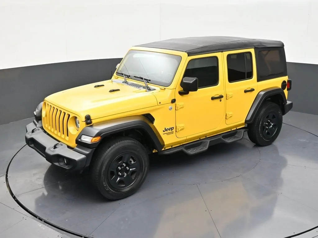 2020 Jeep Wrangler Unlimited Sport 4x4 photo 12