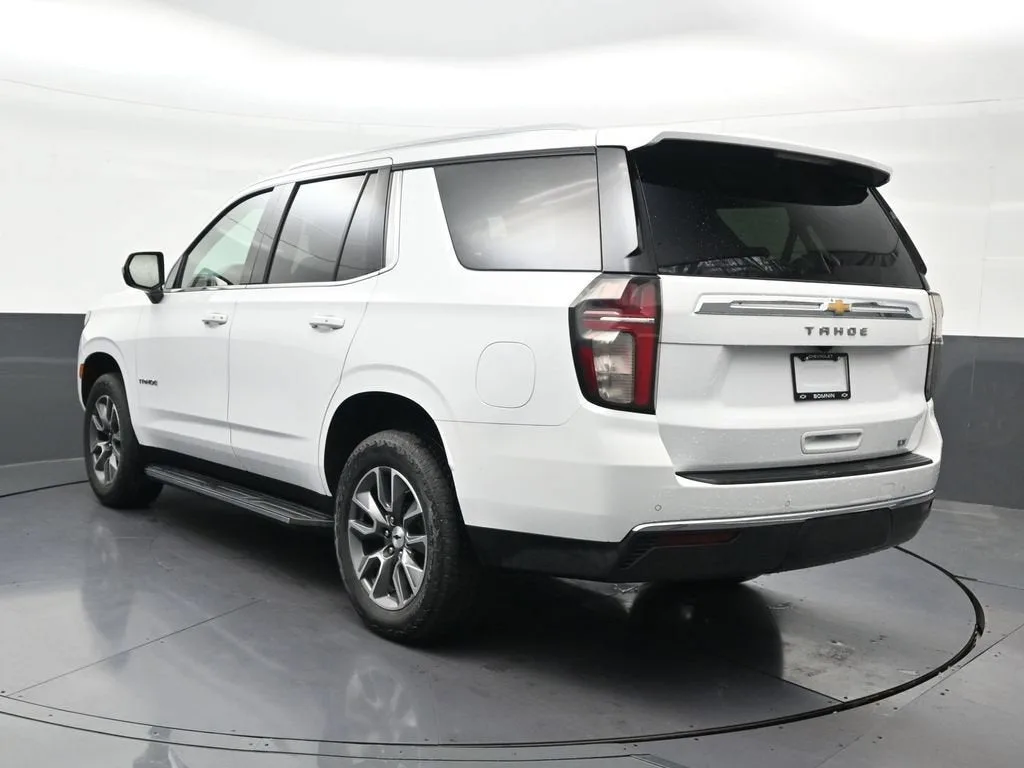 2021 Chevrolet Tahoe LT photo 3