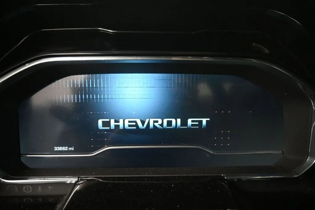 2023 Chevrolet Silverado 1500 LT photo 11