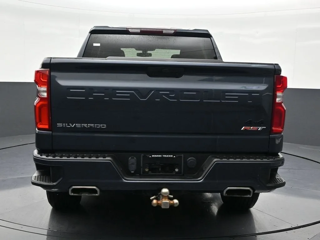 2021 Chevrolet Silverado 1500 RST photo 4