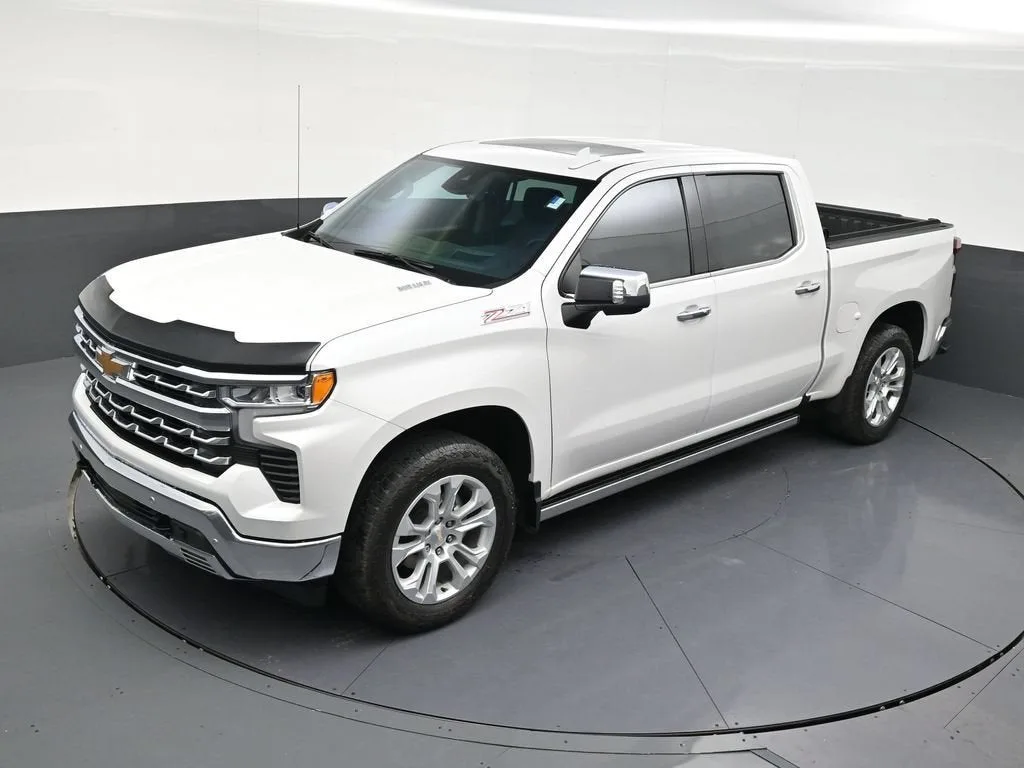 2023 Chevrolet Silverado 1500 LTZ photo 9