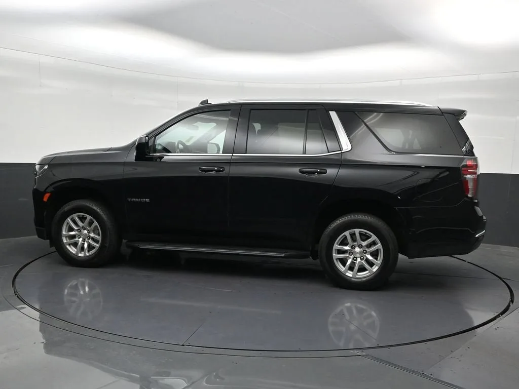 2024 Chevrolet Tahoe LS photo 2