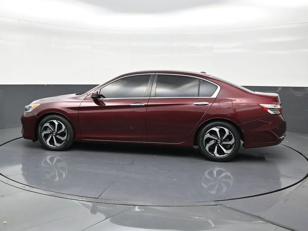 2017 Honda Accord EX-L photo 2