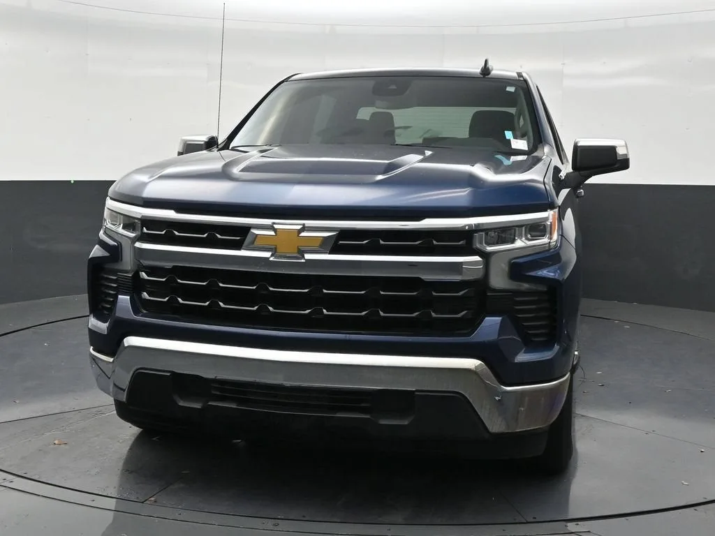 2023 Chevrolet Silverado 1500 LT photo 8