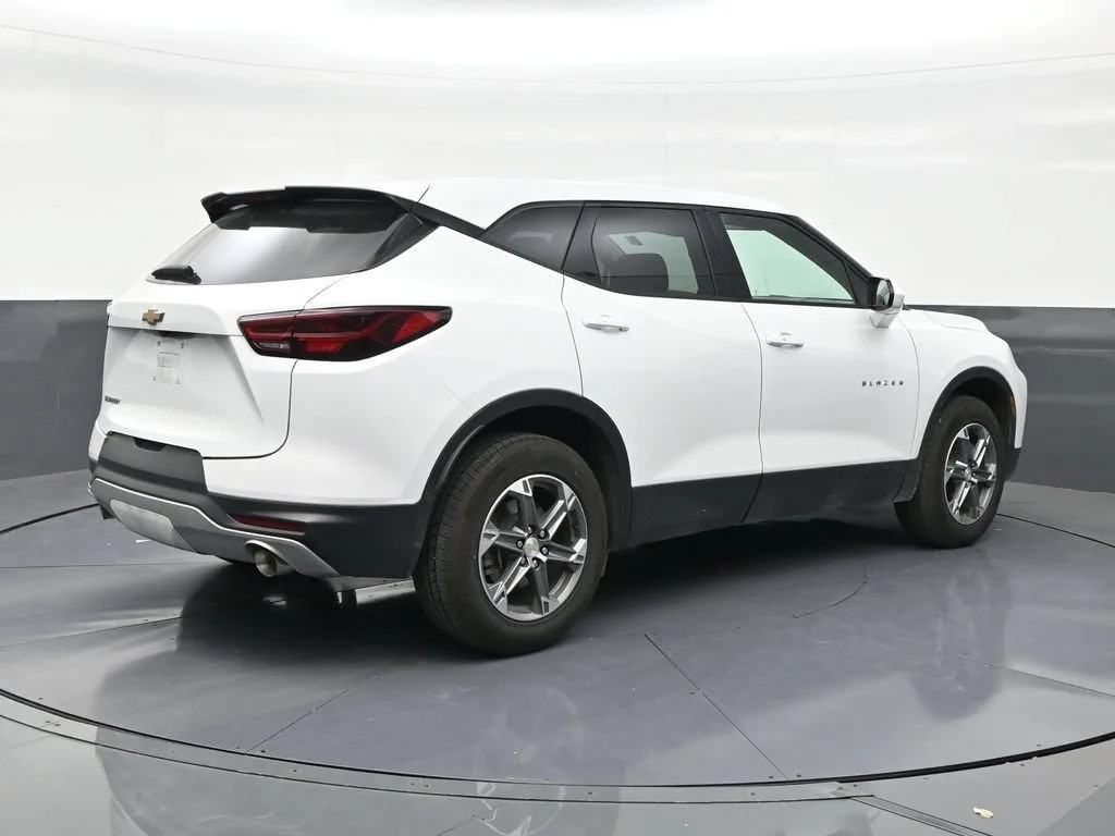 2024 Chevrolet Blazer 2LT photo 5