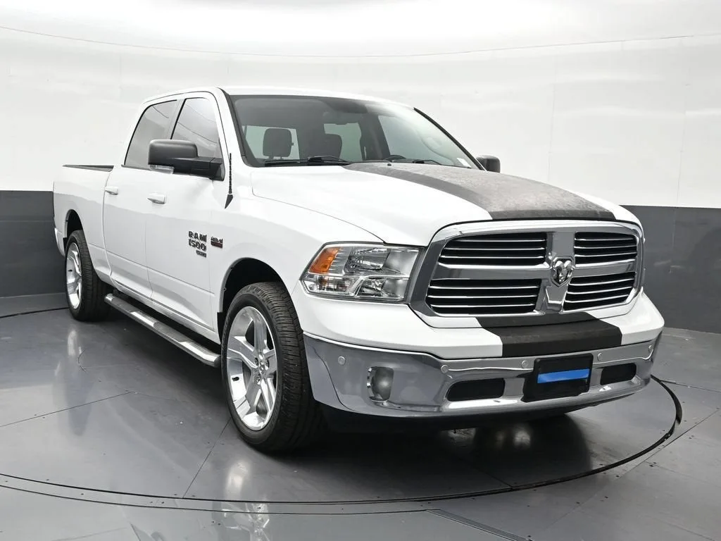 2019 RAM 1500 Classic Big Horn Crew Cab 4x4 6'4" Box photo 8