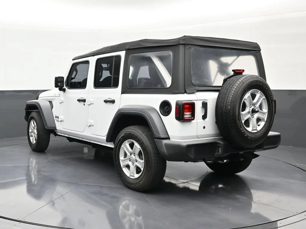 2018 Jeep Wrangler Unlimited Sport 4x4 photo 3