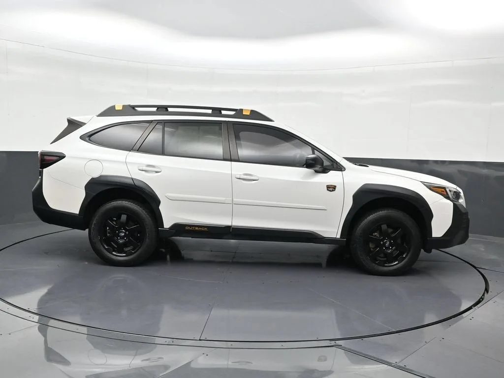 2022 Subaru Outback Wilderness photo 8
