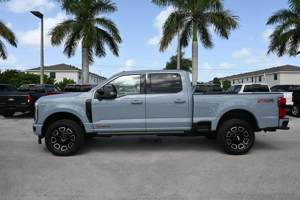 2026 Ford F-350 Platinum photo 6