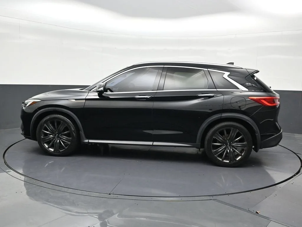 2020 INFINITI QX50 ESSENTIAL photo 2