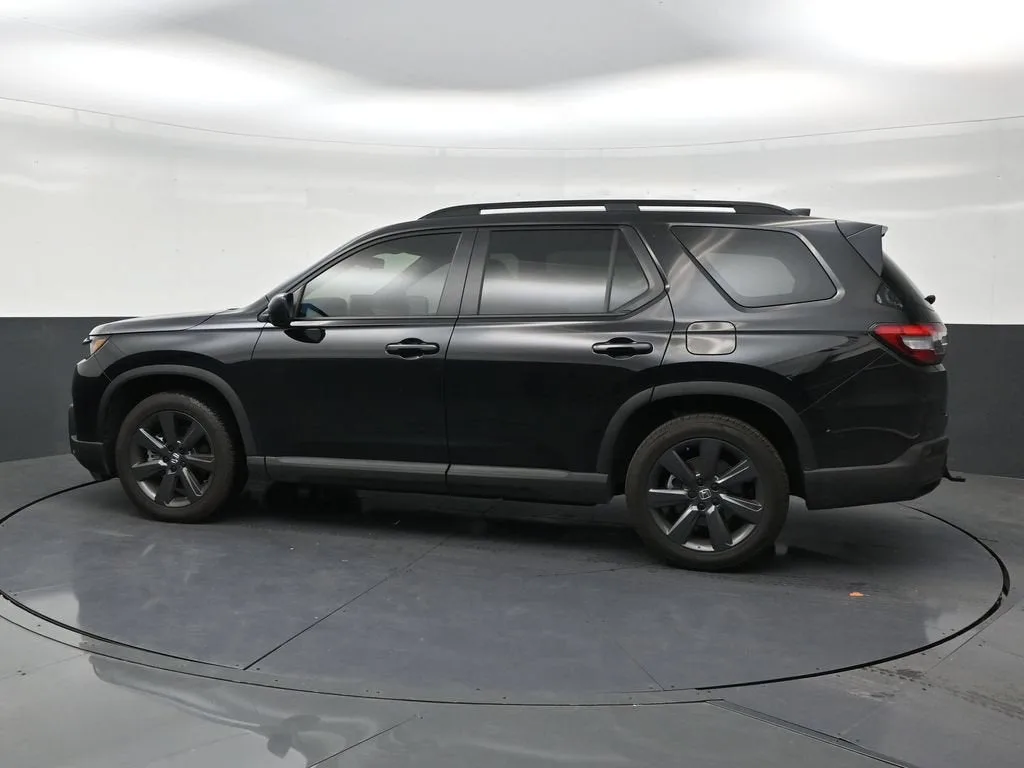 2026 Honda Pilot Sport photo 2