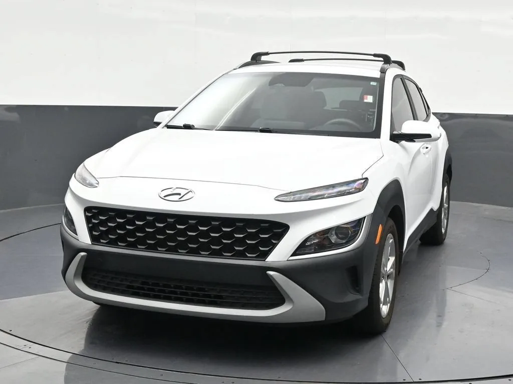 2022 Hyundai Kona SEL photo 9