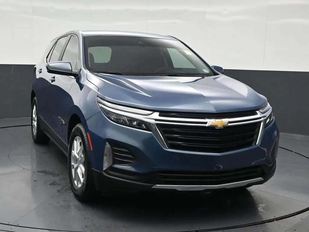 2024 Chevrolet Equinox LT photo 8