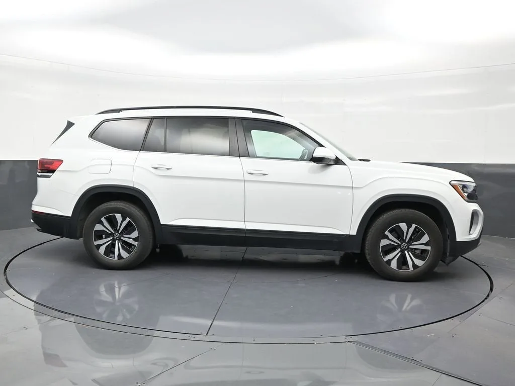 2025 Volkswagen Atlas 2.0T SE photo 6