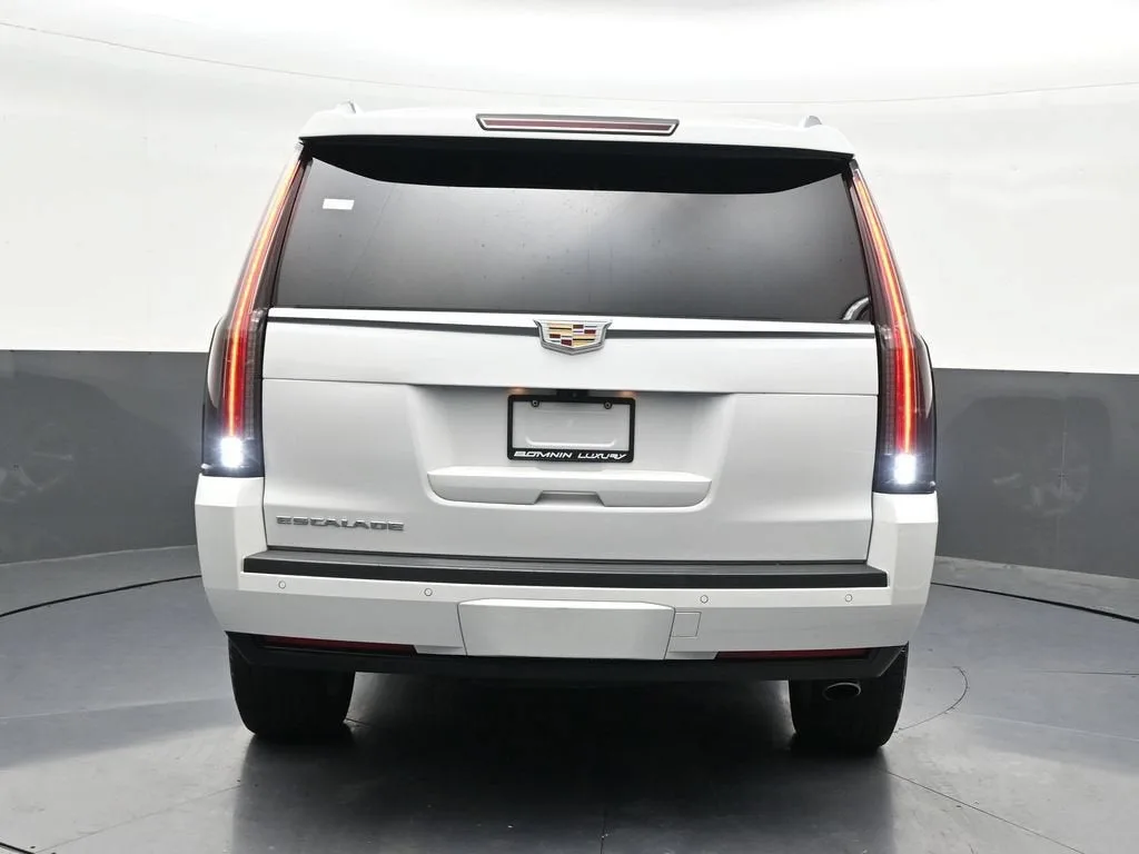 2019 Cadillac Escalade Premium Luxury photo 4