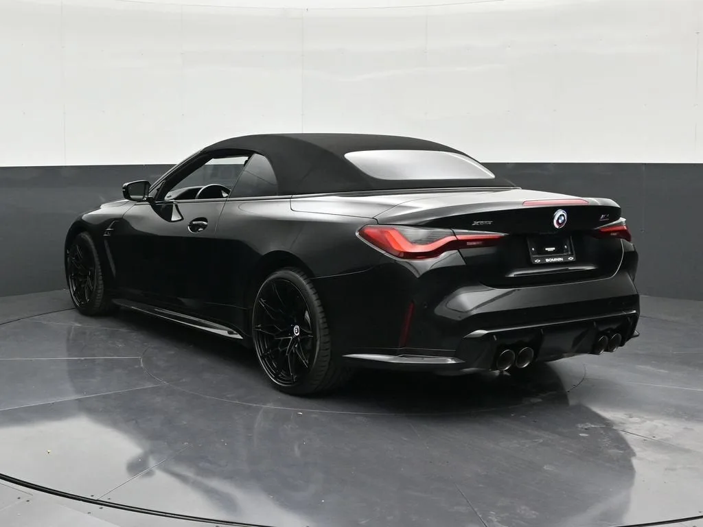 2023 BMW M4 Competition xDrive photo 3