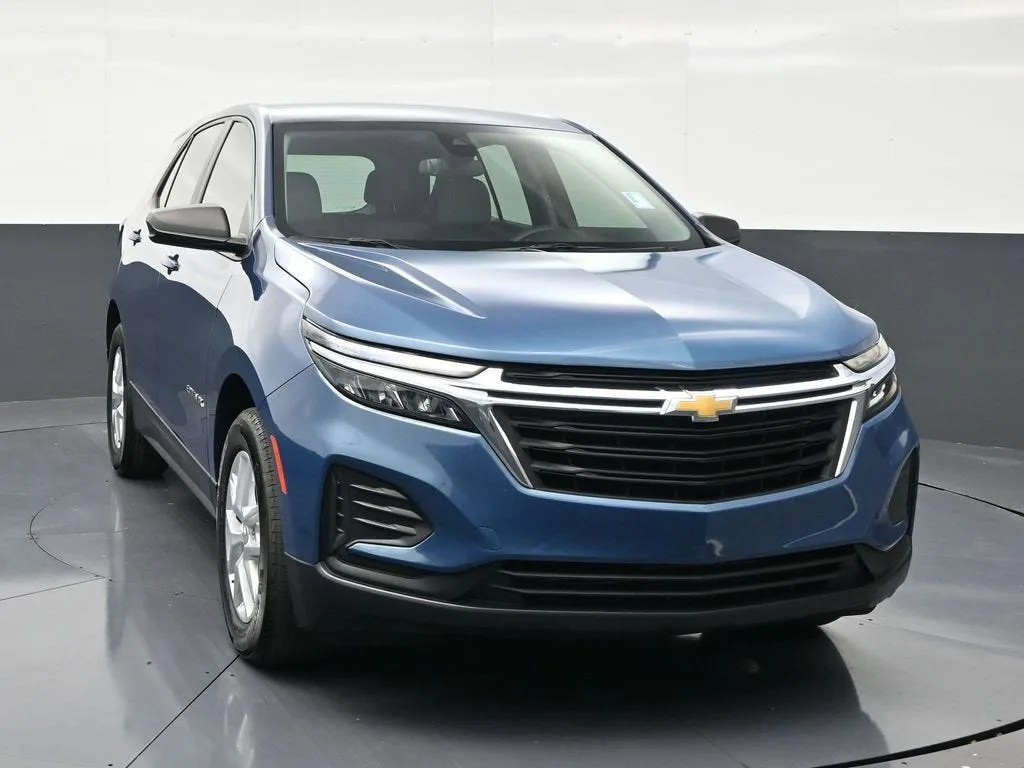 2024 Chevrolet Equinox LS photo 7