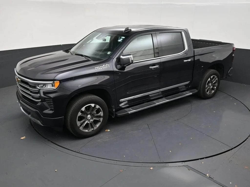 2024 Chevrolet Silverado 1500 High Country photo 12