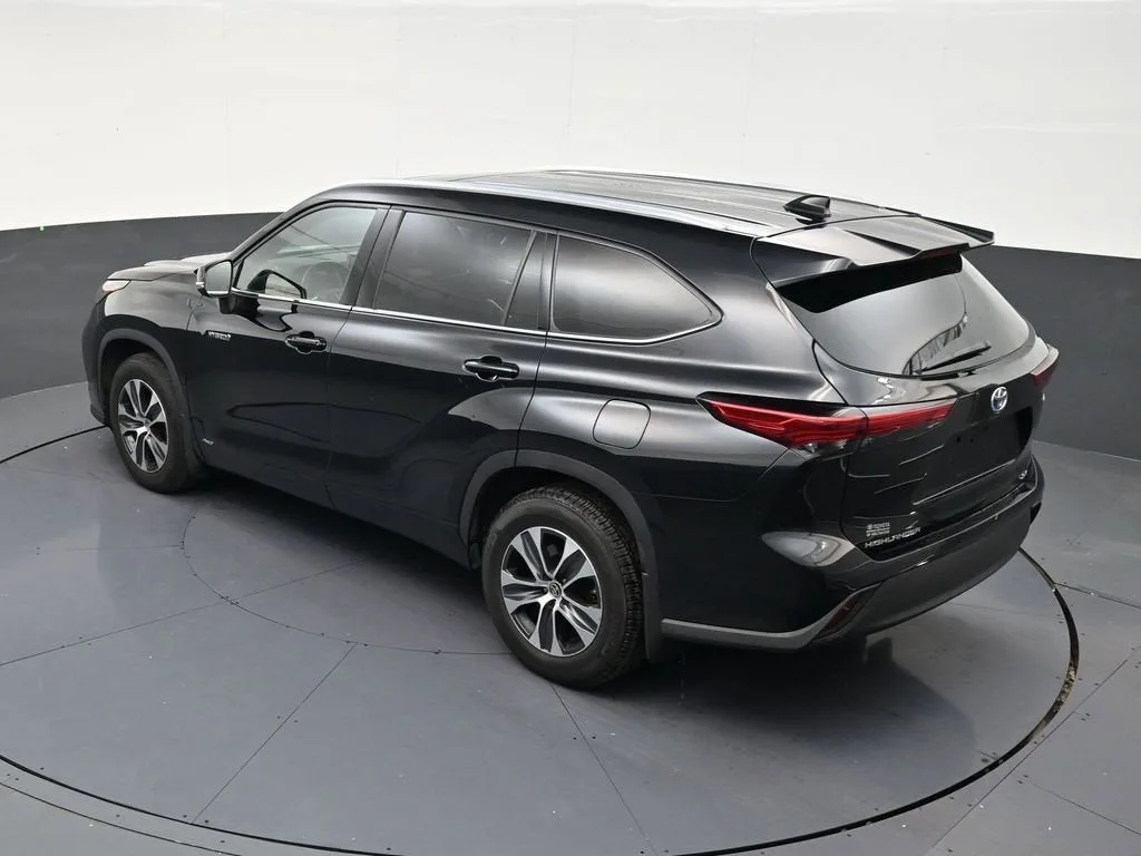 2021 Toyota Highlander Hybrid XLE photo 14