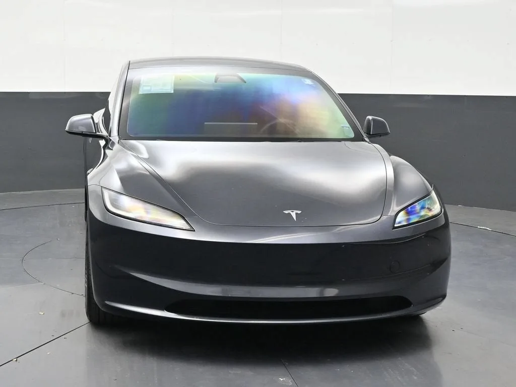 2024 Tesla Model 3 LONG RANGE photo 5