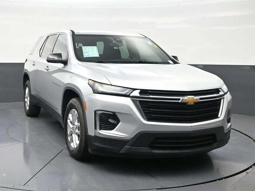 2022 Chevrolet Traverse LS photo 7