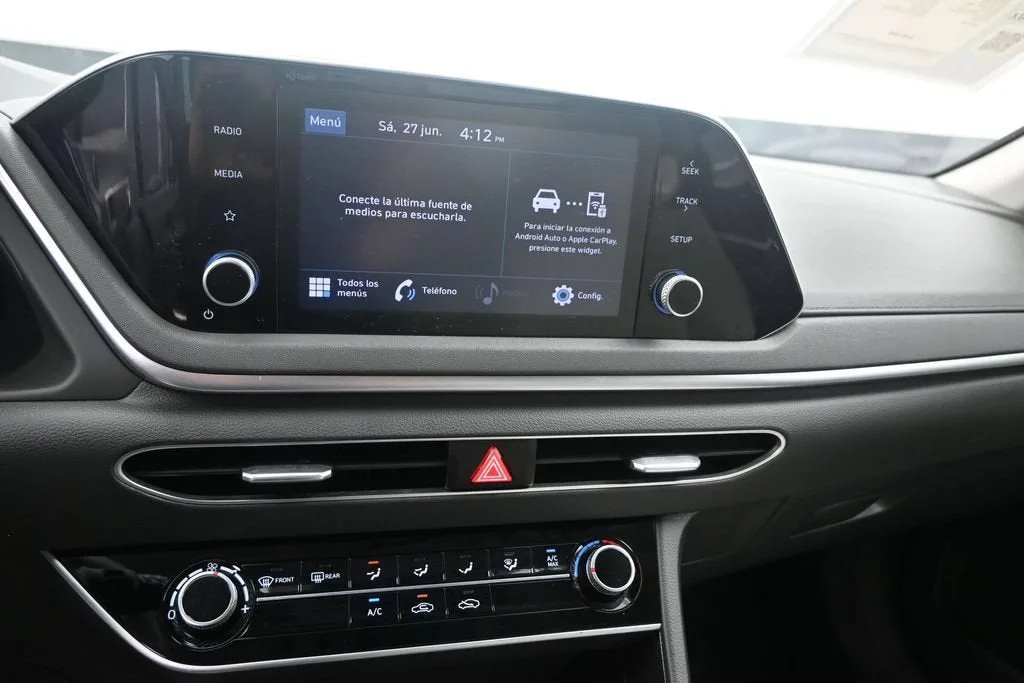 2022 Hyundai Sonata SE photo 12