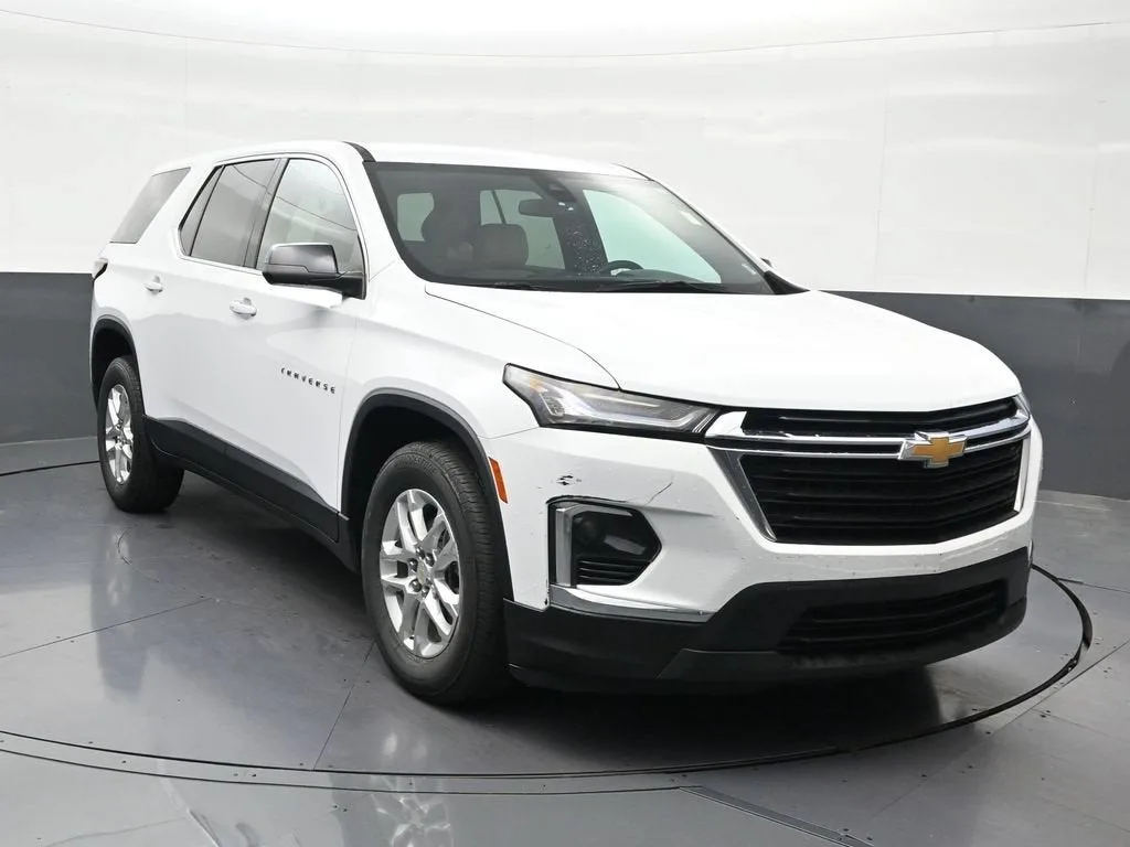 2022 Chevrolet Traverse LS photo 8