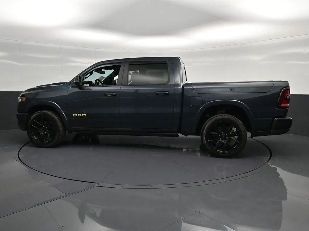 2026 RAM 1500 Laramie photo 8