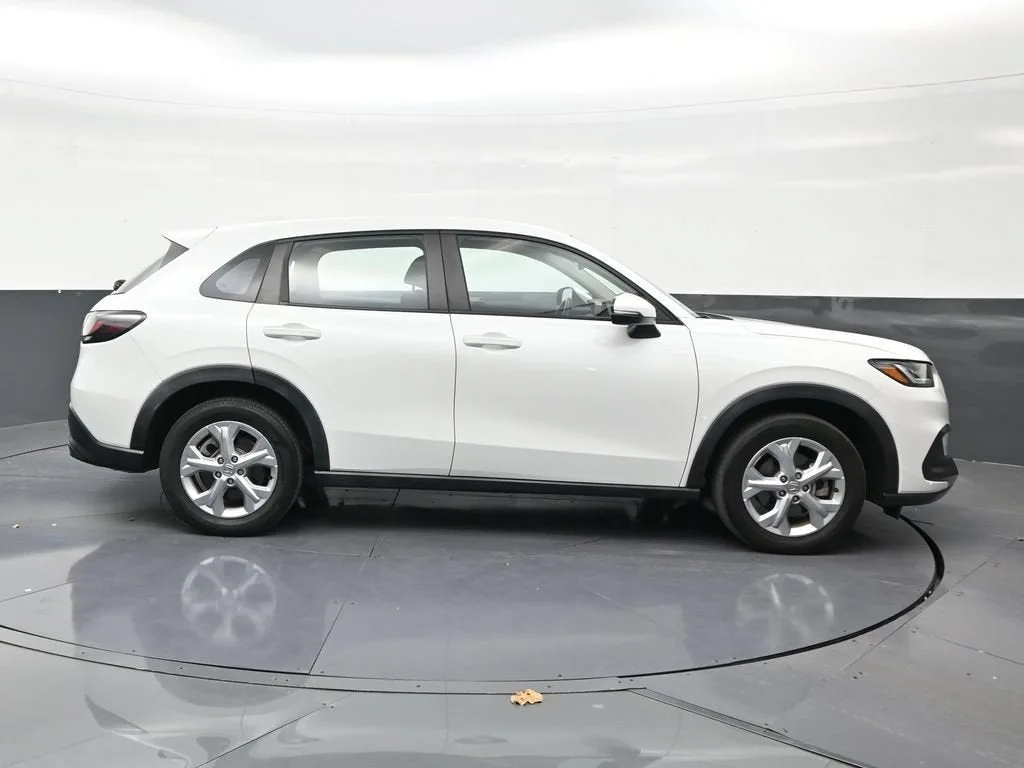 2023 Honda HR-V 2WD LX photo 6
