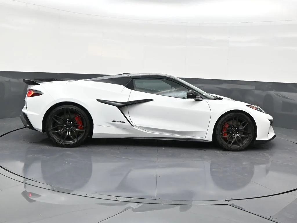 2026 Chevrolet Corvette Z06 1LZ photo 6