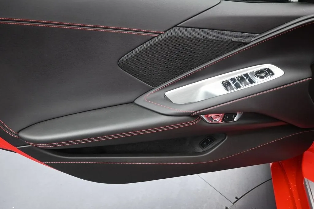 2025 Chevrolet Corvette Stingray 1LT photo 11