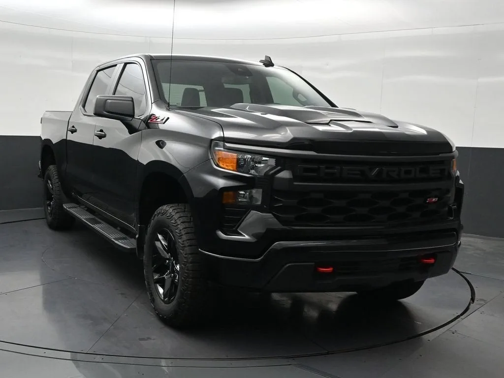 2025 Chevrolet Silverado 1500 Custom Trail Boss photo 8