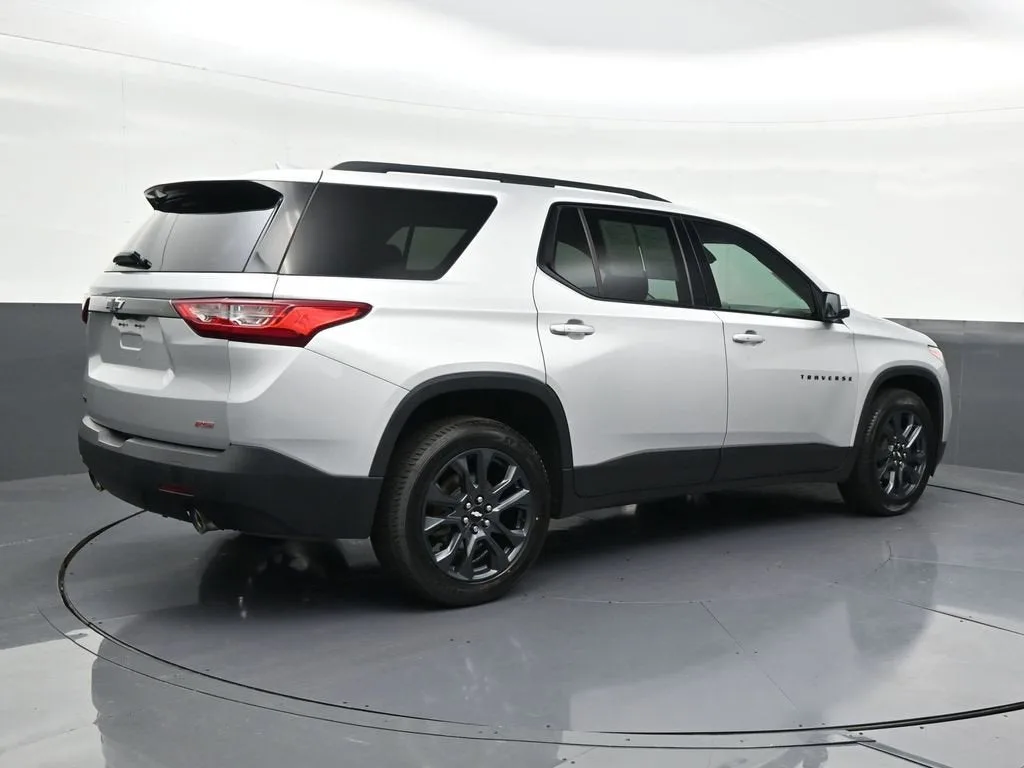 2021 Chevrolet Traverse RS photo 5