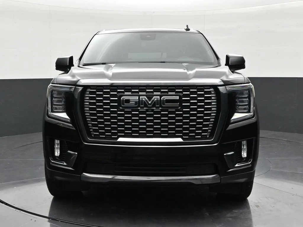 2023 GMC Yukon XL Denali Ultimate photo 8
