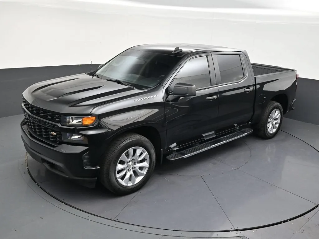 2024 Chevrolet Silverado 1500 Custom photo 9