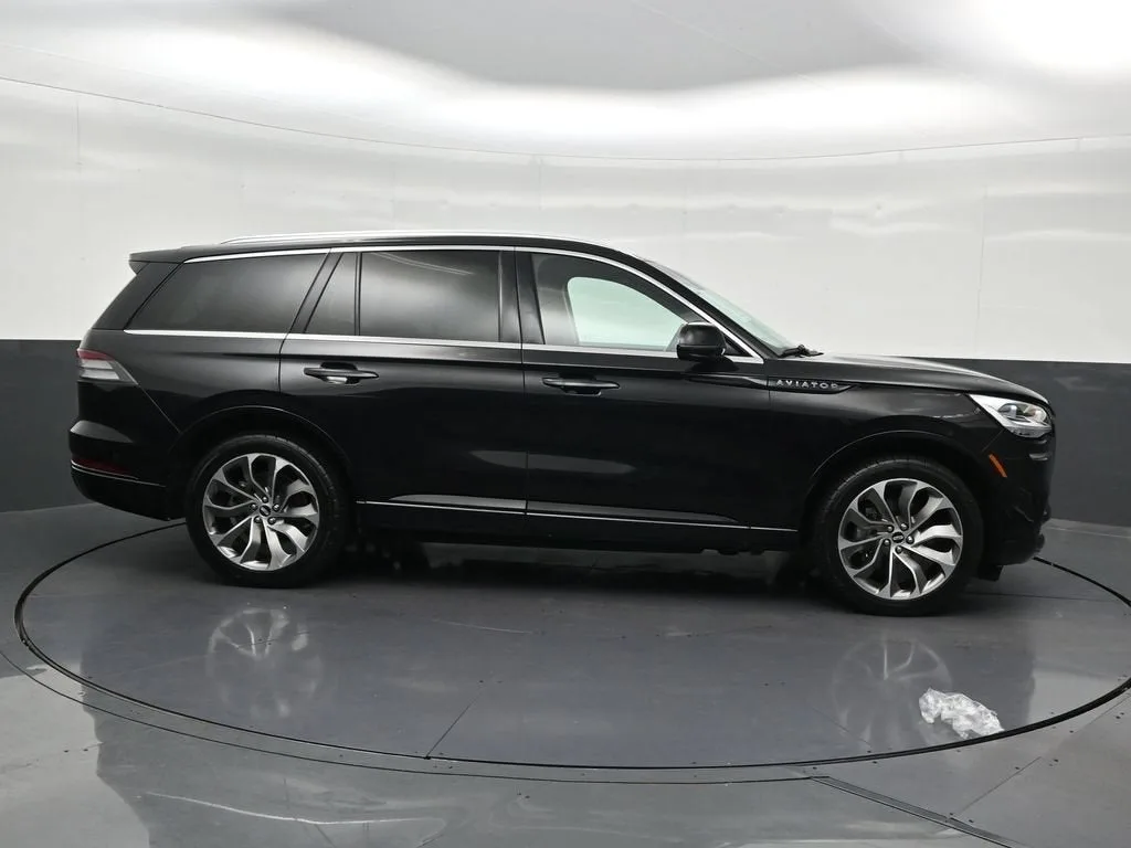 2021 Lincoln Aviator Grand Touring photo 7