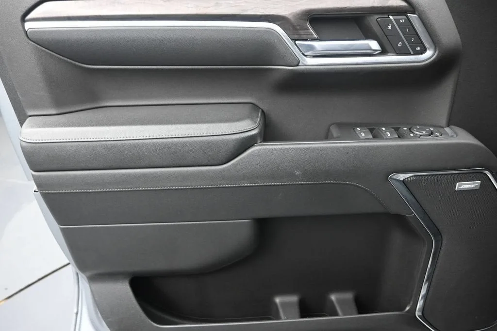 2024 Chevrolet Silverado 1500 LTZ photo 11