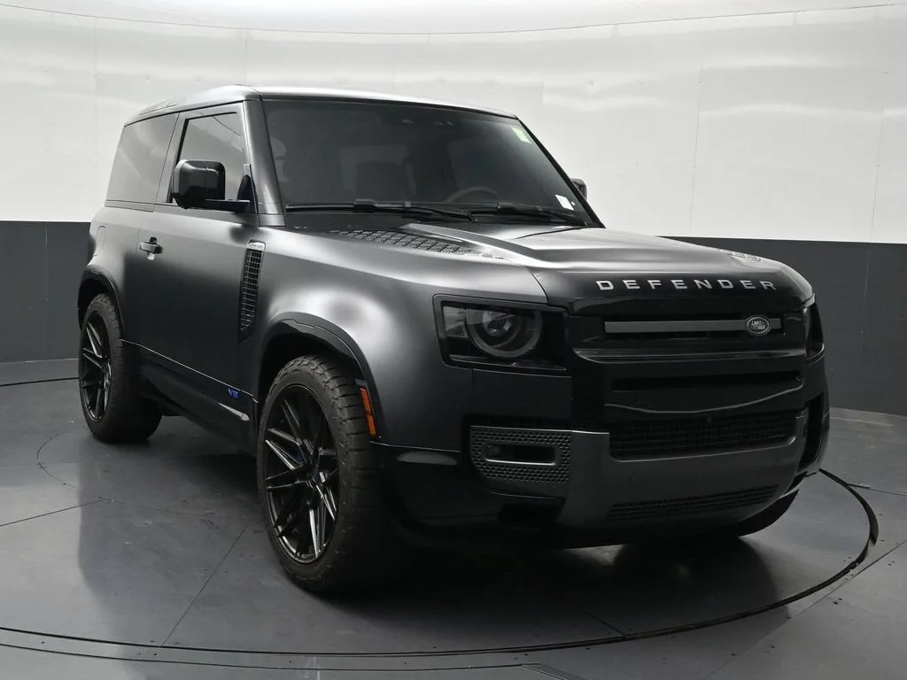 2023 Land Rover Defender 90 Carpathian Edition photo 7