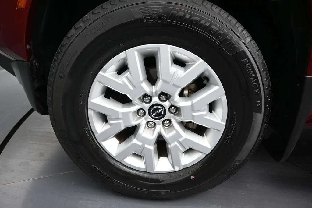 2023 Nissan Frontier Crew Cab SV 4x2 photo 10
