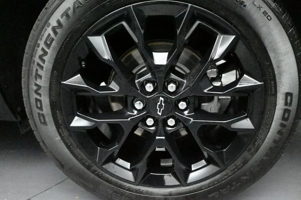 2024 Chevrolet Traverse LS photo 10