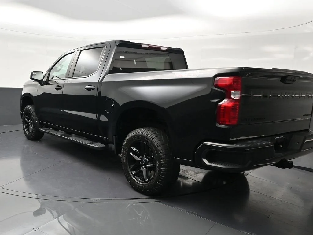 2023 Chevrolet Silverado 1500 Custom Trail Boss photo 3