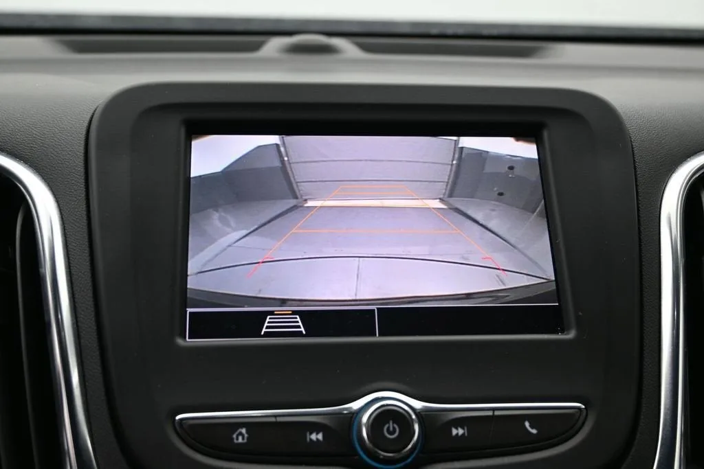 2024 Chevrolet Equinox LS photo 11